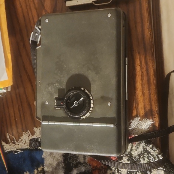 Old Kodak cameras  open and read the rest of the description for pricing.. - Picture 16 of 16